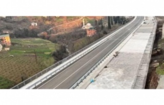 Akçaabat-Düzköy yolu inşaatı tam gaz yürüyor