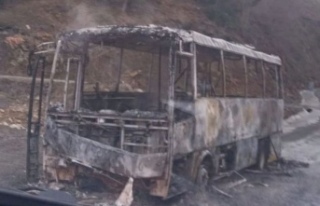 Seyir Halindeki Otobüs Alev Aldı