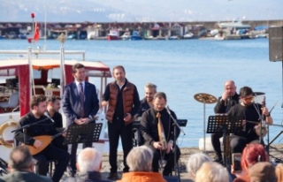 AHMET KAYA FAROZ'U ÇOSTURDU!