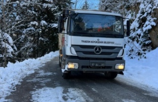 Büyükşehir Belediyesi Ekipleri Karla Mücadeleye...