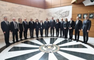 CHP Genel Başkanı Özer ''Hukuka sahip...