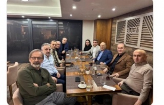 Erdoğan Bayraktar topladı.