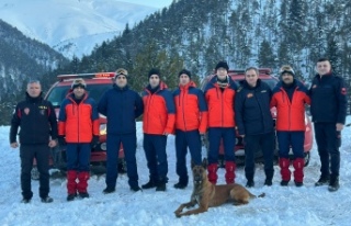 İtfaiye Personeline Çığda Arama Kurtarma Eğitimi