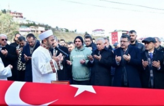 Kıbrıs gazisi akşan toprağa verildi