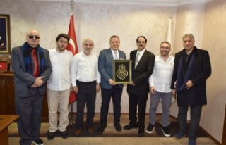 Suudi Arabistanlı gazeteci ve sosyal medya fenomenleri...