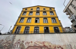 Bilim Merkezini imam hatip lisesi yaptılar.