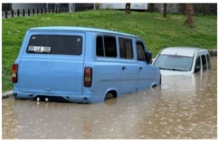 Yoğun yağan yağmur’da Altyapı iflas etti.