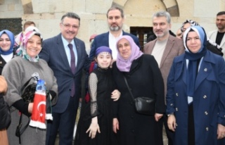 ANNELER GÜNÜ GÜLBAHAR HATUN’UN HUZURUNDA ANILDI