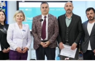 Başkan Yardımcısı iskender anaokulu çocuklarını...