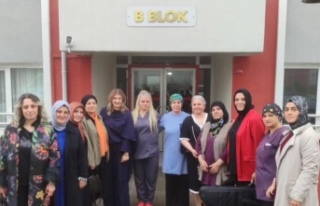 Kent konseyi kadın komisyonları huzurevini ziyaret...