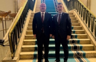 Başkan İskender, Milletvekili Büyükaydın’ı...