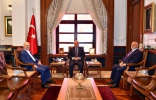 Eski Bakan Bayraktar Vali Yıldırım’ı ziyaret...