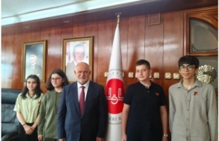 İl müftüsü Aydın ödüllendirdi.