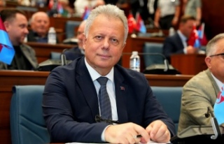 ZORLU, ŞEHİTLERİN HATIRASINA SAYGI GÖSTERİLMEMESİNİ...