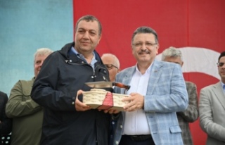 BAŞKAN GENÇ'TEN KÖPRÜBAŞI'NDA YAYLA...