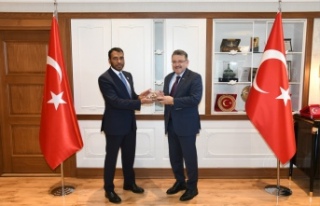 BAE Büyükelçisi Dhaheri'yi ağırlayan Başkan...