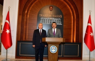Bakan Tekin, Vali Yıldırım’ı ziyaret etti