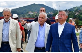 Vali Yıldırım Sürmene’de