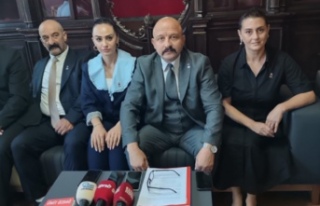 Zafer partisinden ayın tepkisi