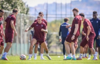 Mısırlı.com.tr Fatih Karagümrük maçı kamp kadromuz...