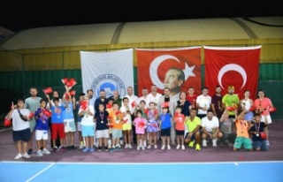 ZAFER BAYRAMI TENİS KUPASI’NDA DERECEYE GİRENLERE...