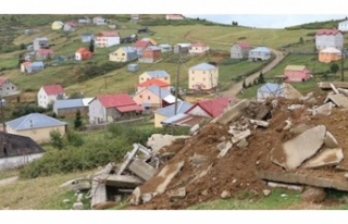 Başkan Eruz yaylalarımızı yağmalıyorlar.