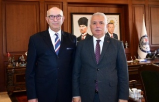 Başkan küçükali vali Yıldırım’ı ziyaret...