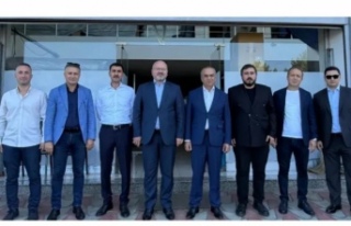 Büyükelçi imomi Saka tekstili ziyaret etti.