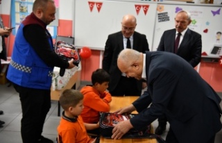 BÜYÜKŞEHİR'DEN 4 BİN ÖĞRENCİYE EĞİTİM...