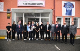 BÜYÜKŞEHİR’DEN 10 BİN ÖĞRENCİYE DİJİTAL...