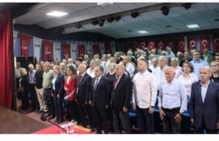 CHP Beşikdüzü‘nde kıran karana yarış.