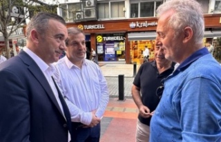 İYİ’ler yolları arşınlıyorlar.