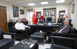 Prof.Dr. Aşık kutlu il müdürü kaplanı ziyaret...