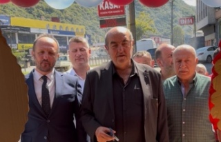 Şafak tavuk döner açıldı