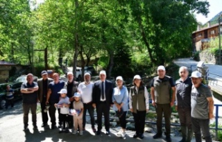 Vali Yıldırım dereye alabalık bıraktı