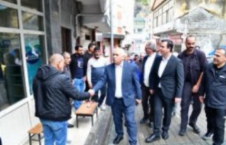 Vali Yıldırım memleketinde.