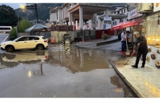 Yağmur şehri ele geçirdi