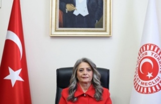 CHP Trabzon Milletvekili Sibel Suiçmez’den Cumhuriyetin...