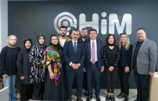 BAŞKAN KAYA, ÇAĞRI MERKEZİNİ ARAYAN VATANDAŞLARA...