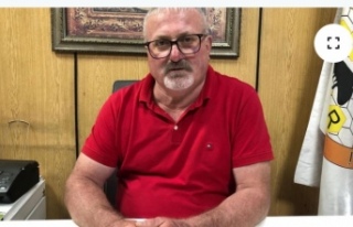 Başkan Aksoy bunlar arılarıda tartıyorlar.