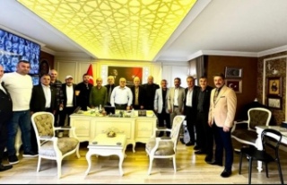 Başkan Aktürk’ü muhtarlığa ziyaret ettiler