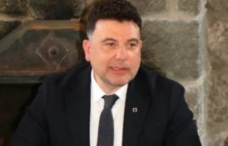 Başkan Vural panele davet etti.