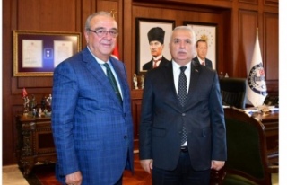 Başkan Murtazaoğlu, Vali Yıldırım’ı ziyaret etti