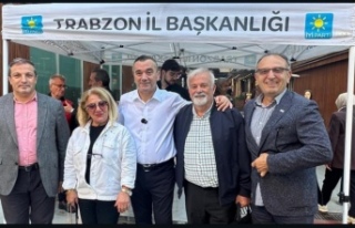 Milletvekili Aydın İYİ parti standında