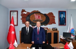 Vali Yıldırım başkan hotaman’ı ziyaret etti.