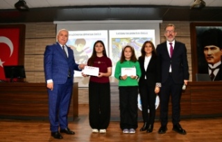 Çocukların Adalet Temalı Resimleri Sergilendi