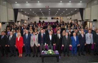 BAŞKAN GENÇ: “GAZETECİLİK DEMOKRASİNİN DÖRDÜNCÜ...