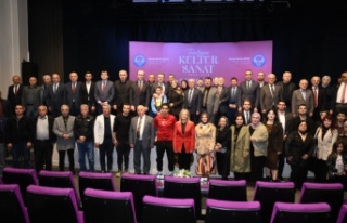 BAŞKAN GENÇ: “BU ŞEHRİN KAHRAMANLIK HİKAYESİ...