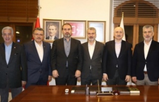 Başkan mumcu topladı