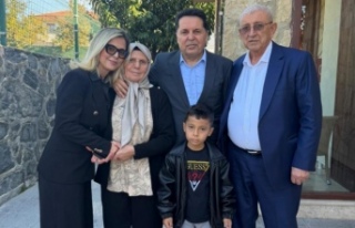 Prof.Dr.Ahmet Özer İmamoğlu ailesini ziyaret etti.